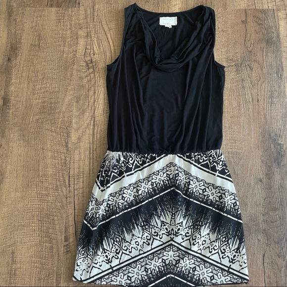 Artelier By Nicole Miller 006082 size 10 black/white dress with draped cowl neck - Picture 3 of 8